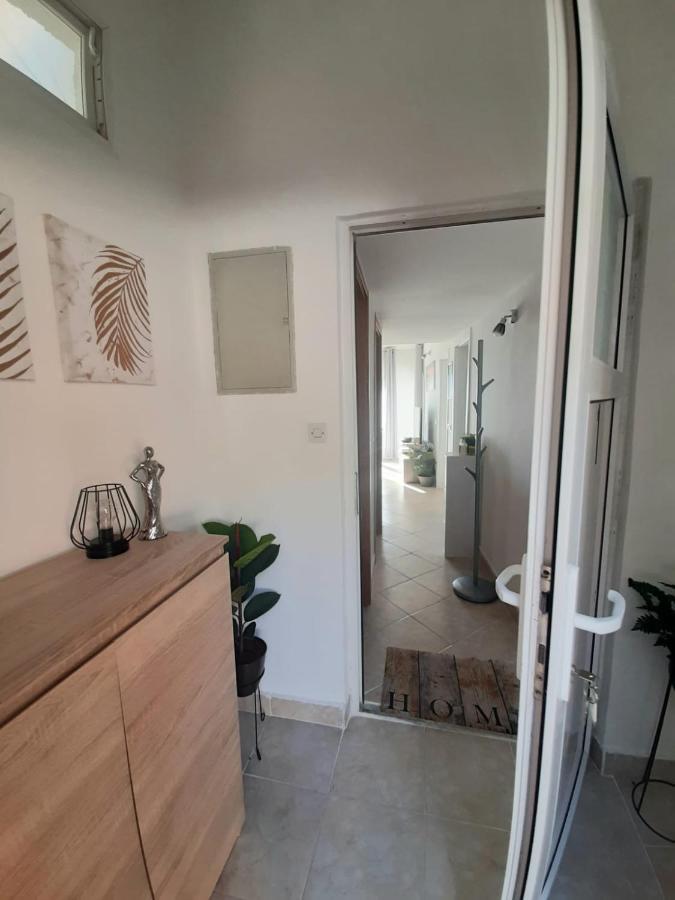 Apartment Natali Kaštel Stari Eksteriør bilde