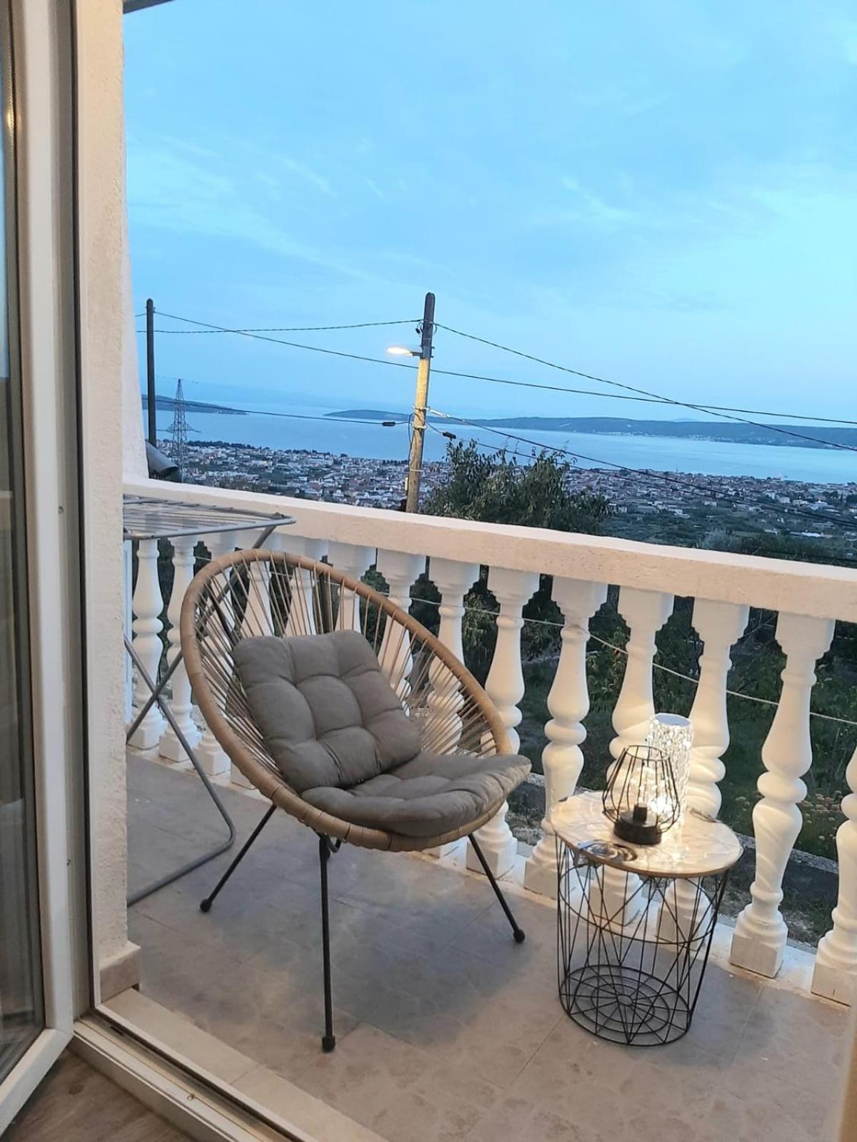 Apartment Natali Kaštel Stari Eksteriør bilde
