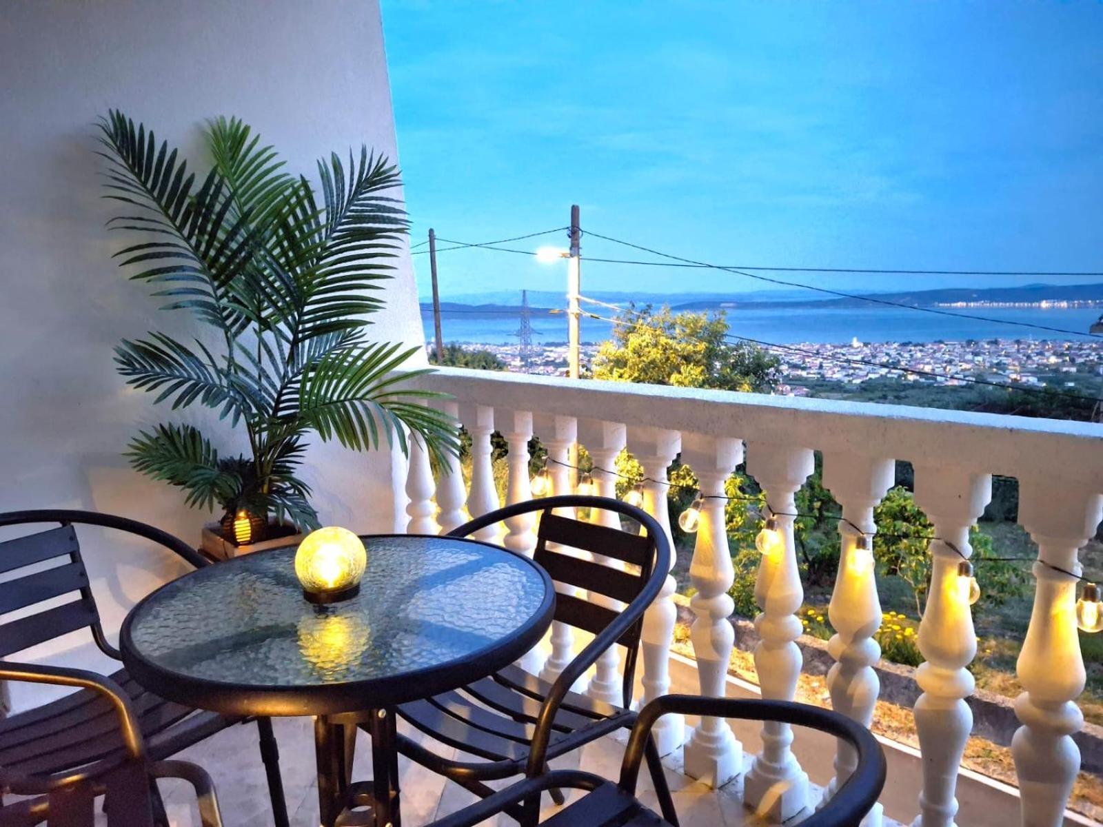 Apartment Natali Kaštel Stari Eksteriør bilde